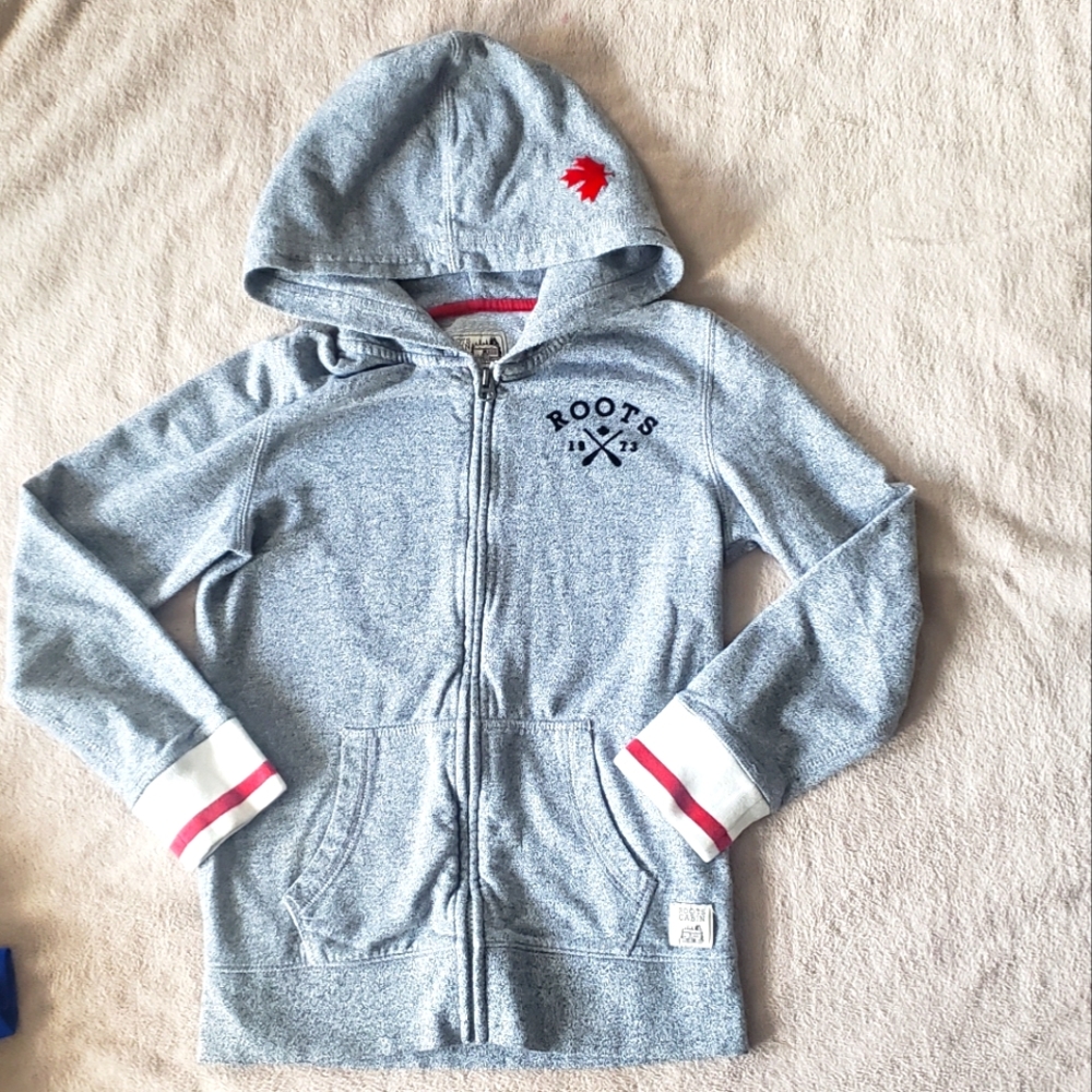 Roots Cabin sweater Youth Size Large